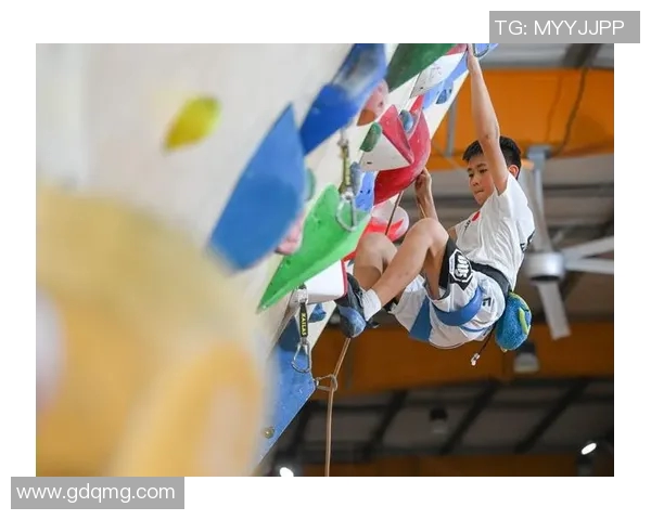 北京街舞队在世界攀岩锦标赛中的蜕变与成长历程全景揭秘 北京街舞队在世界攀岩锦标赛中的蜕变与成长历程全景揭秘