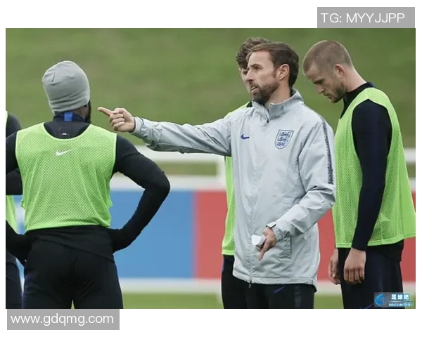 与足球明星畅谈梦想与激情的英语对话体验