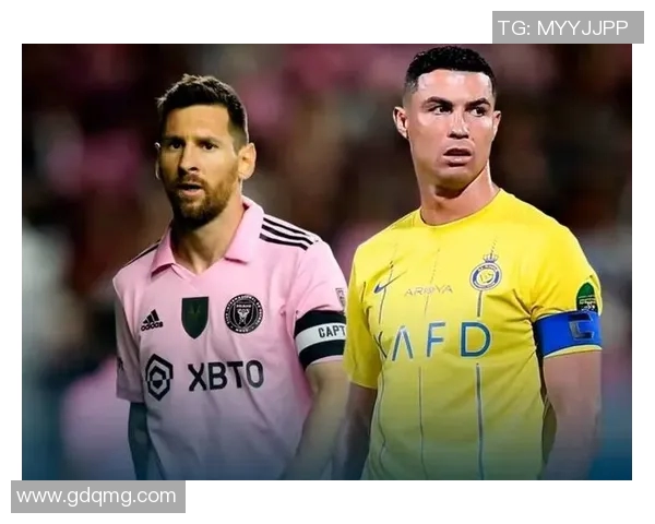 全球足球明星盘点全解析从梅西到C罗的传奇之路与辉煌成就