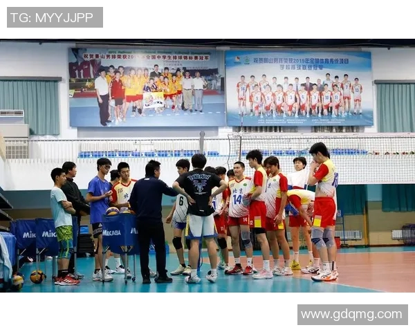 南京排球队整体压制战术解析与其在排球赛场上的优势体现